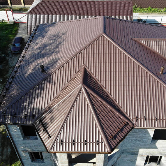 Монтаж сложной крыши и кровли в Нолинске и Кировской области
